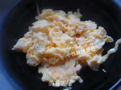 Make cucumber fried eggs step 3