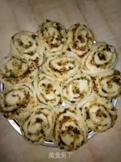 Make Chouzhou peanut roll step 5