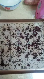 Make Red beans on tea rolls step 10