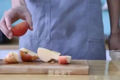 Make Pomegranate apple juice step 1
