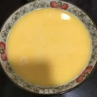 Make White veggie eggs step 1