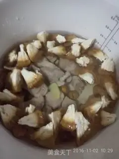 Make Frozen monkey mushrooms, skinny broth step 2