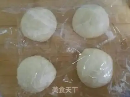 Make caterpillar bread step 2