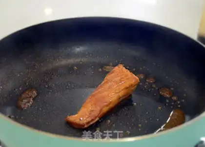Make Salmon tea and rice step 2