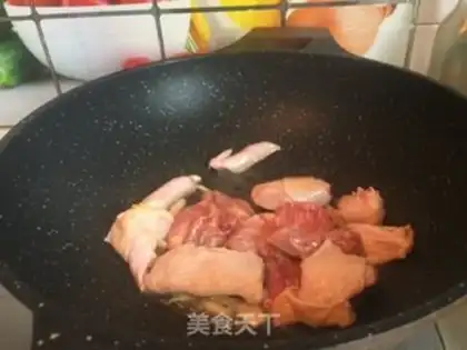 Make Cinnamon chestnut chicken step 3