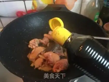 Make Cinnamon chestnut chicken step 5