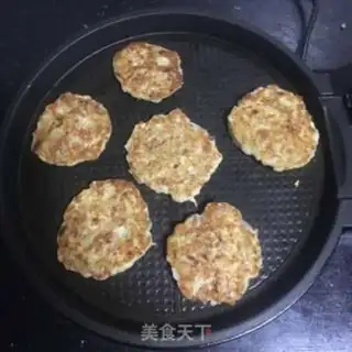 Make Black pepper chicken pie burger step 11