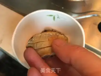Make Abalone beef sauce step 1