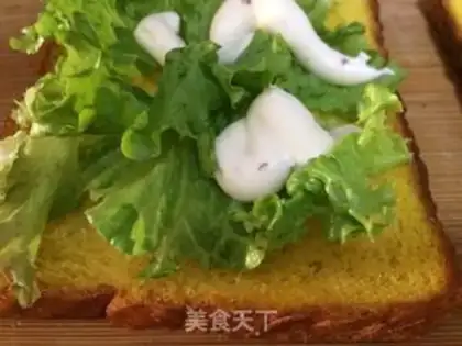 Make A salmon sandwich step 3
