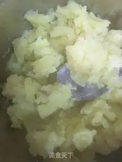 Make Cheese mashed potatoes step 1