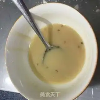 Make Hand grab cake step 1