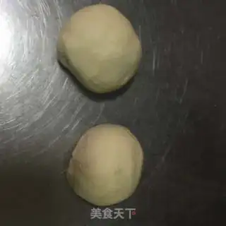 Make Hand grab cake step 2