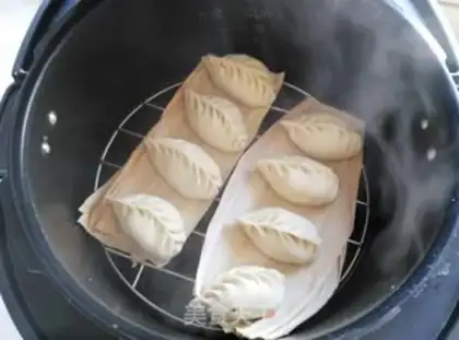 Make The little meat buns the baby likes step 5