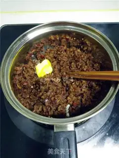 Make Low fat red date pie step 4