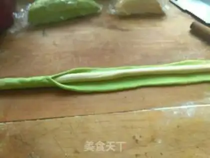 Make Scrambled eggs, pickles step 3