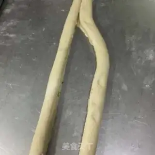 Make Hand grab cake step 8