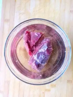 Make West Lake Beef Spas step 0