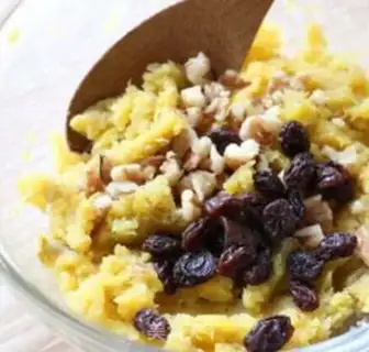 Make Cake with sweet potatoes and balls step 1