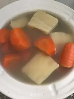 Make Pinky-gold-skinned fishtail soup step 7