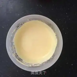 Make Little yolk cookies step 1
