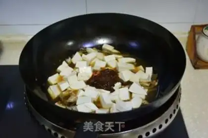 Make Soy sauce fish dry-fire. Tofu step 5