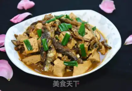 Make Soy sauce fish dry-fire. Tofu step 6