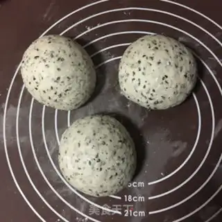 Make Black sesame toast step 3