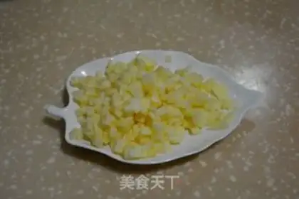 Make Low-fat apple chili cake step 1