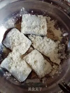 Make Simple red roasted fish step 1
