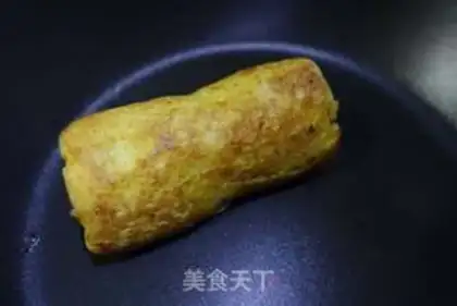 Make Cheese banana rolls step 4