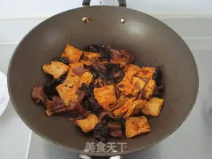 Make Tofu mushroom fried meat step 4