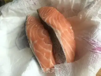 Make Fried salmon step 1