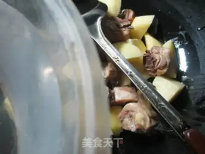 Make Yellow chicken step 2