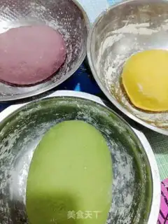 Make Three-coloured springcakes step 7