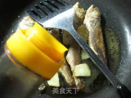 Make Salsa sauce, yellowfish step 3