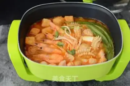 Make Hot cabbage seafood pan step 7