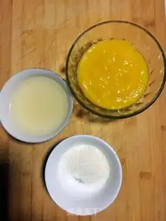 Make Mango cheese mousse cake step 2