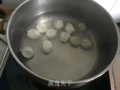 Make Chickenballs in black pepper step 4