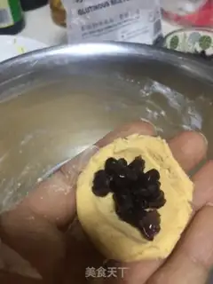 Make Watermelon beanballs step 2