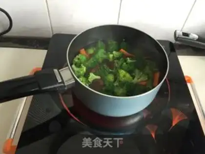 Make Chickenballs in black pepper step 7