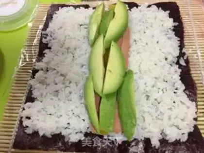 Make Sakura sushi step 5