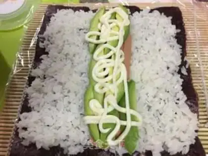 Make Sakura sushi step 6