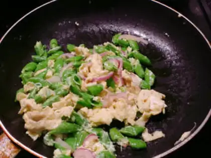 Make Sweet bean fried eggs step 3