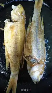 Make Red Shirt Fish step 1