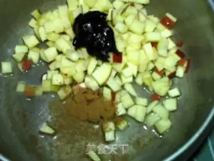 Make Cinnamon apple cake step 1