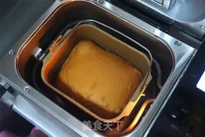 Make First-key light cream toast step 4