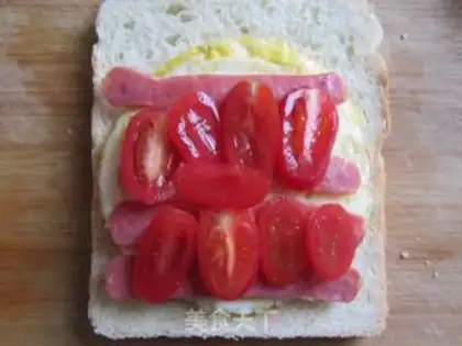 Make Egg sausage sandwich step 9