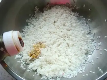 Make The rice eggs step 1