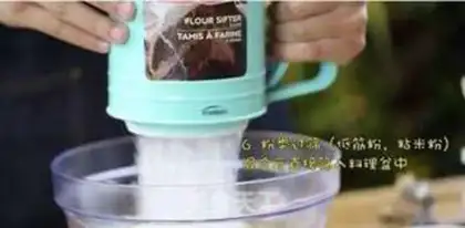 Make Coconut ball production step step 5