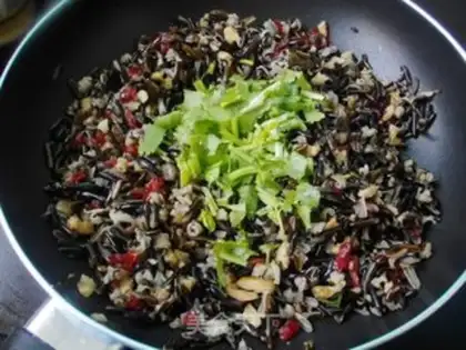 Make Cranberry walnut rice step 5